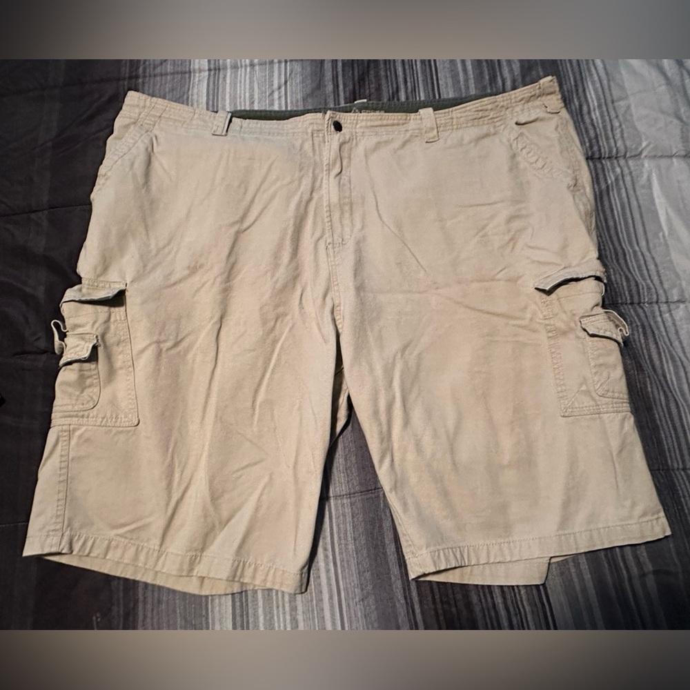 Men’s Swiss Cross Cargo Shorts